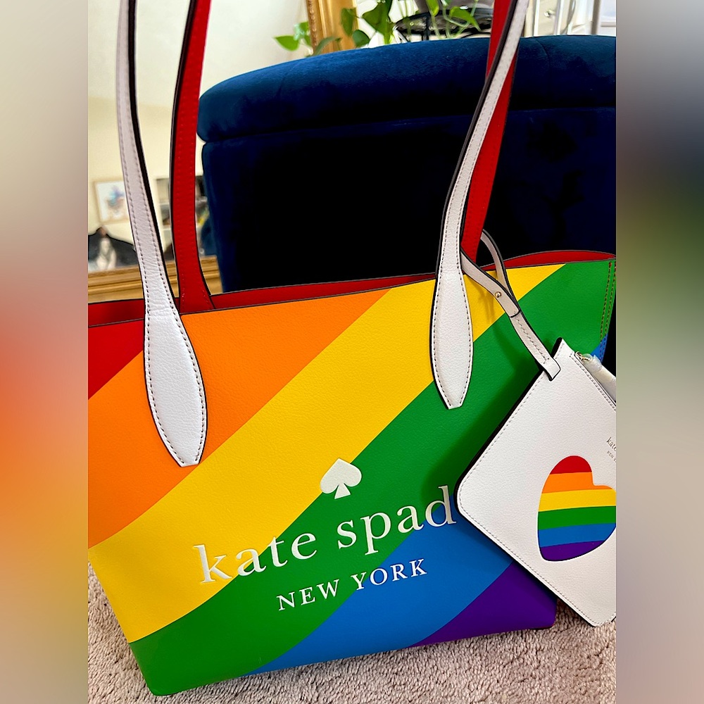 Kate Spade SS22 rainbow 🌈 Tote with change purse